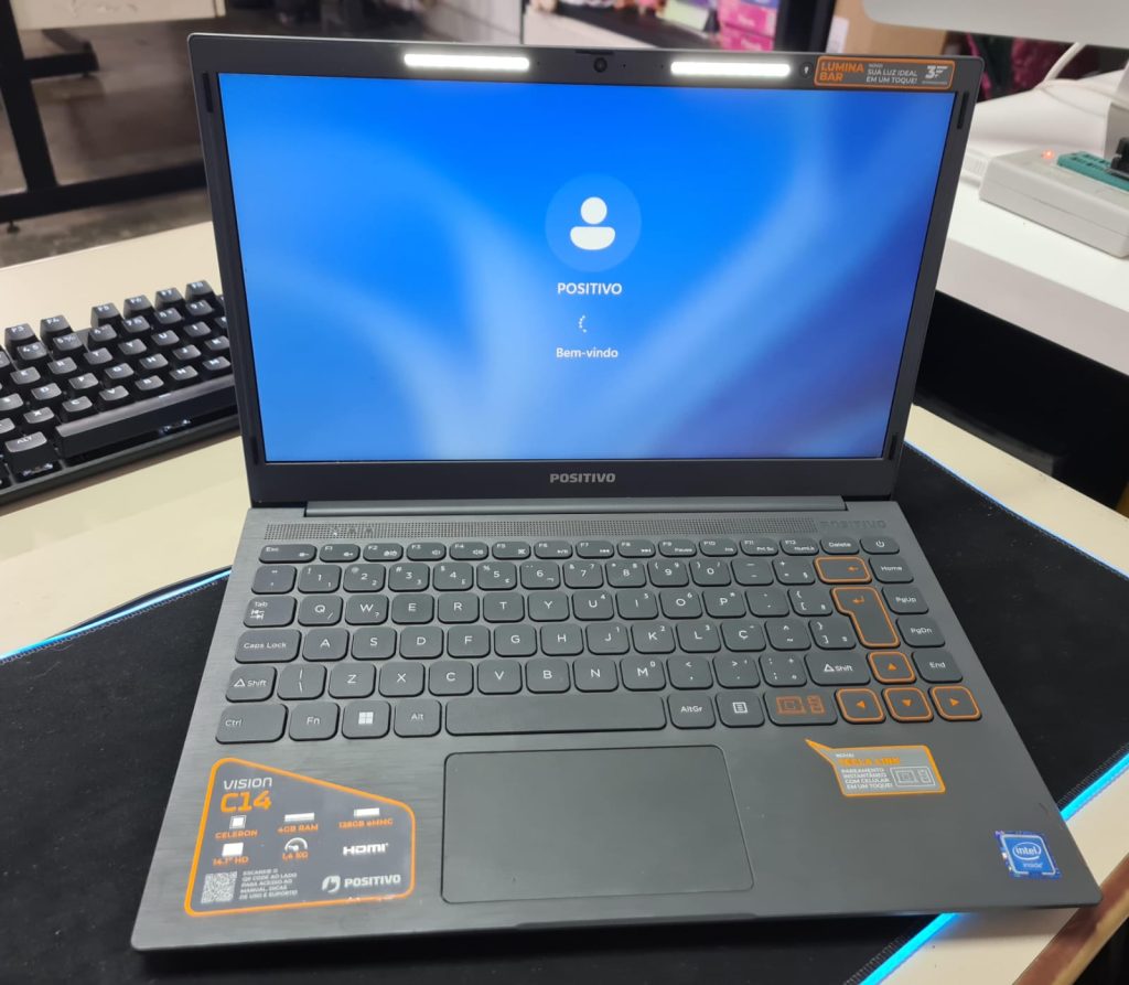 Notebook Positivo C14