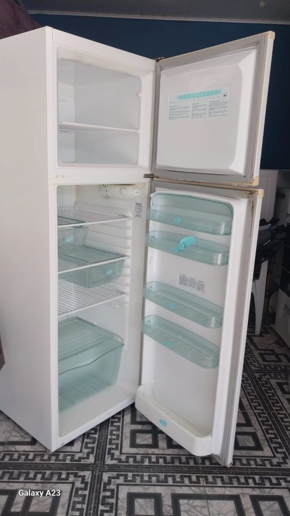 Geladeira Eletrolux